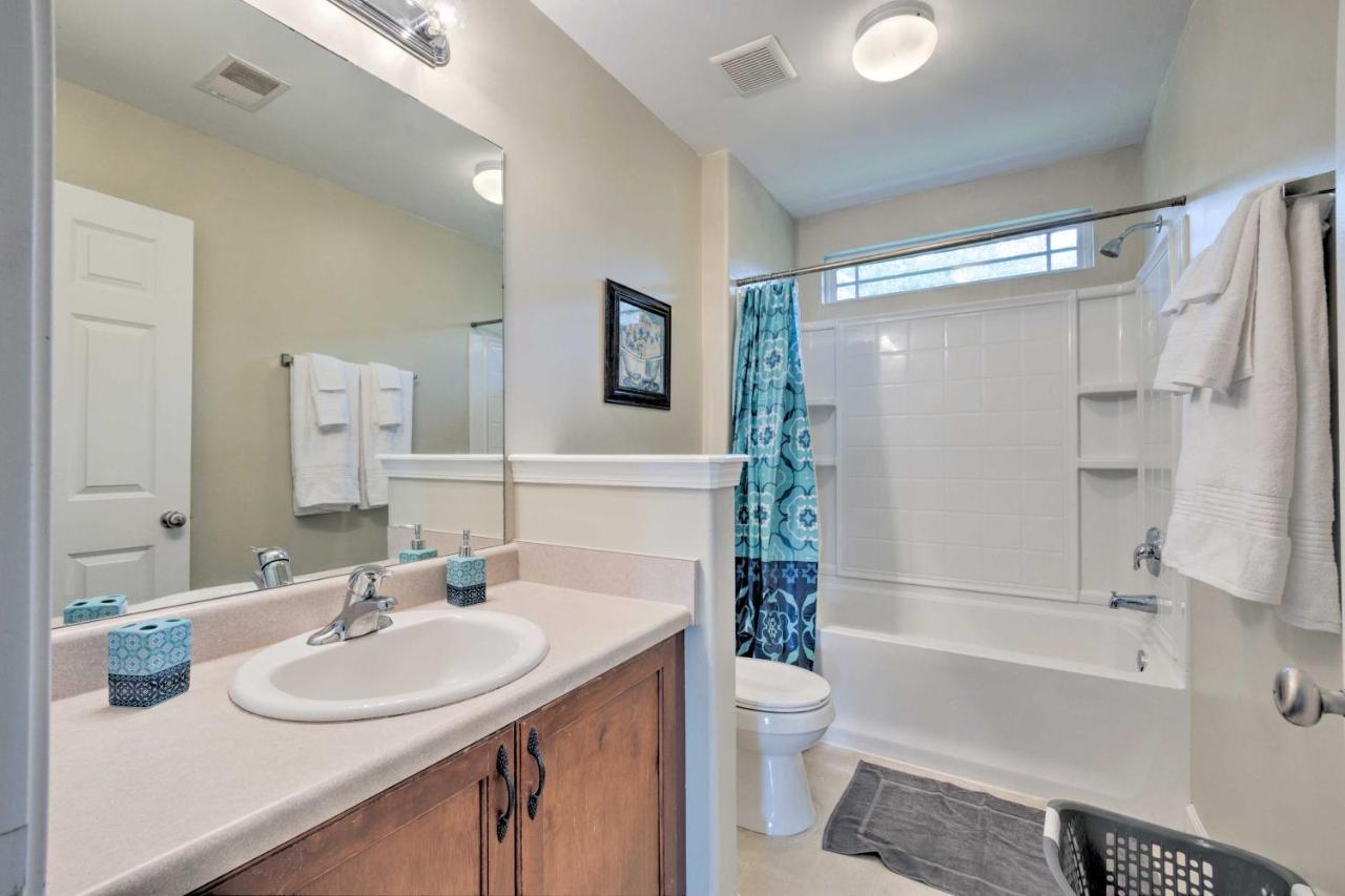 Spacious Pooler Home With Family-Friendly Perks Savannah Luaran gambar