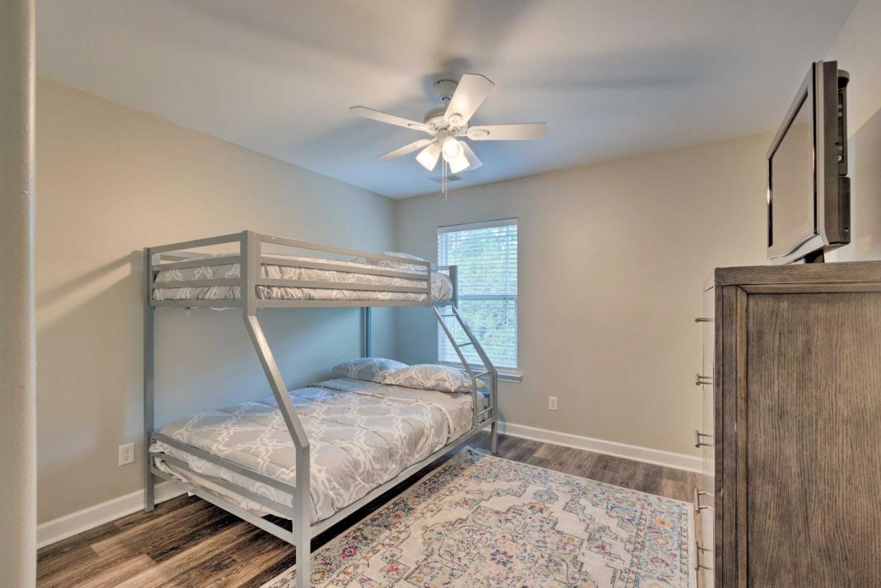 Spacious Pooler Home With Family-Friendly Perks Savannah Luaran gambar